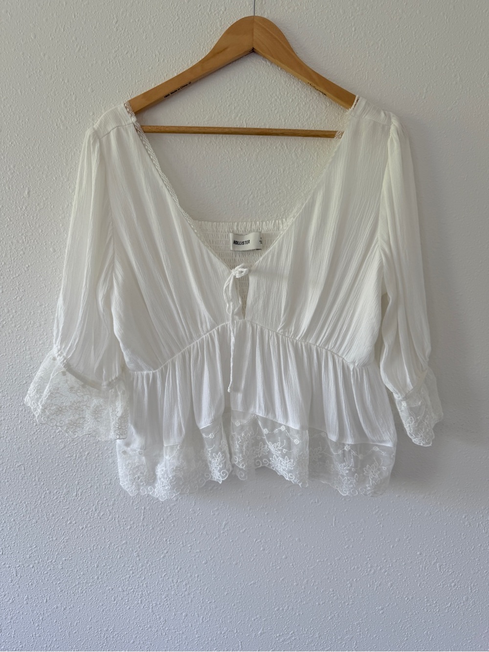 Hollister Lace Trim Babydoll Blouse Size XL White Coquette Boho V-Neck